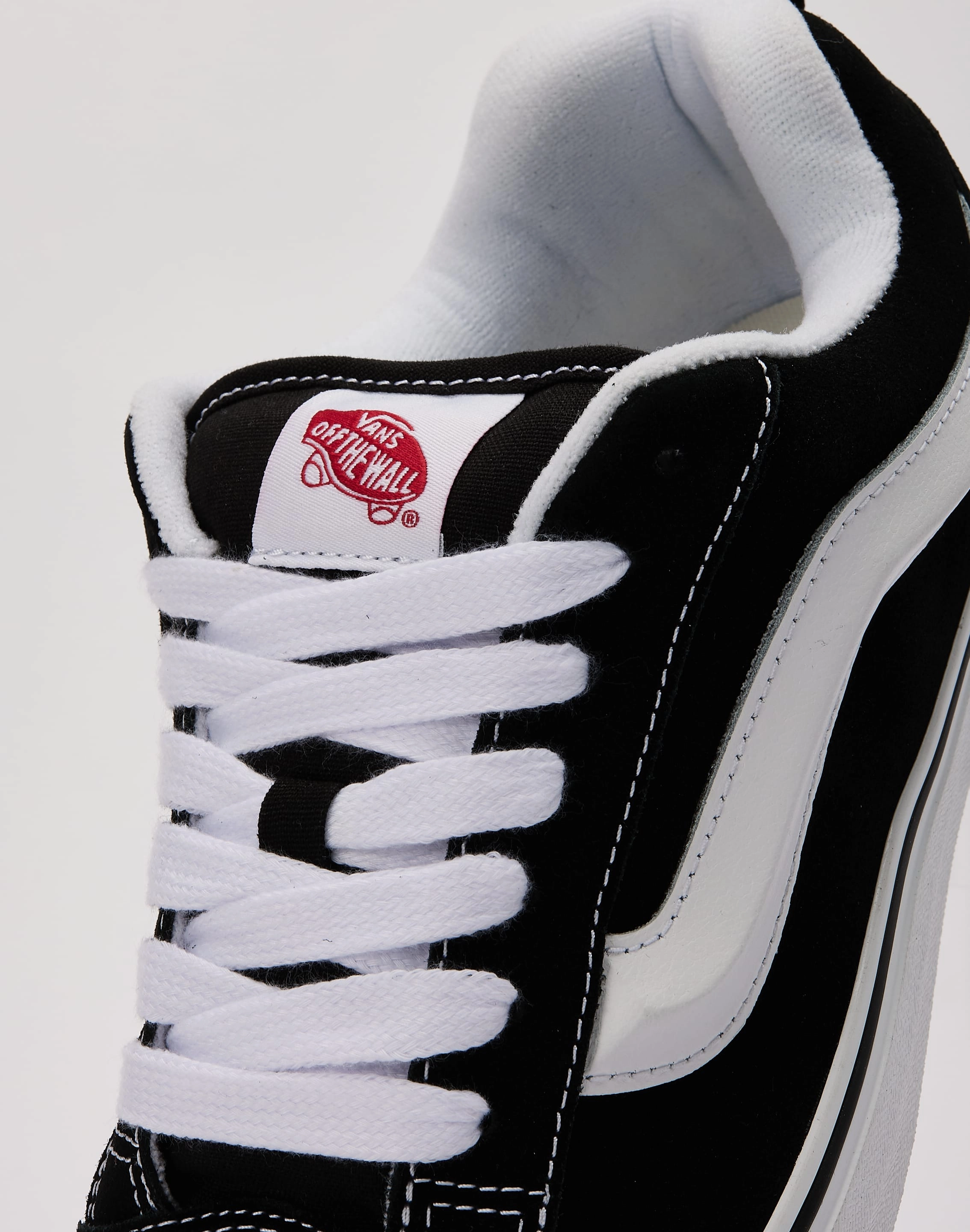 Lifestyle Design Pure Motion Vans Knu Skool