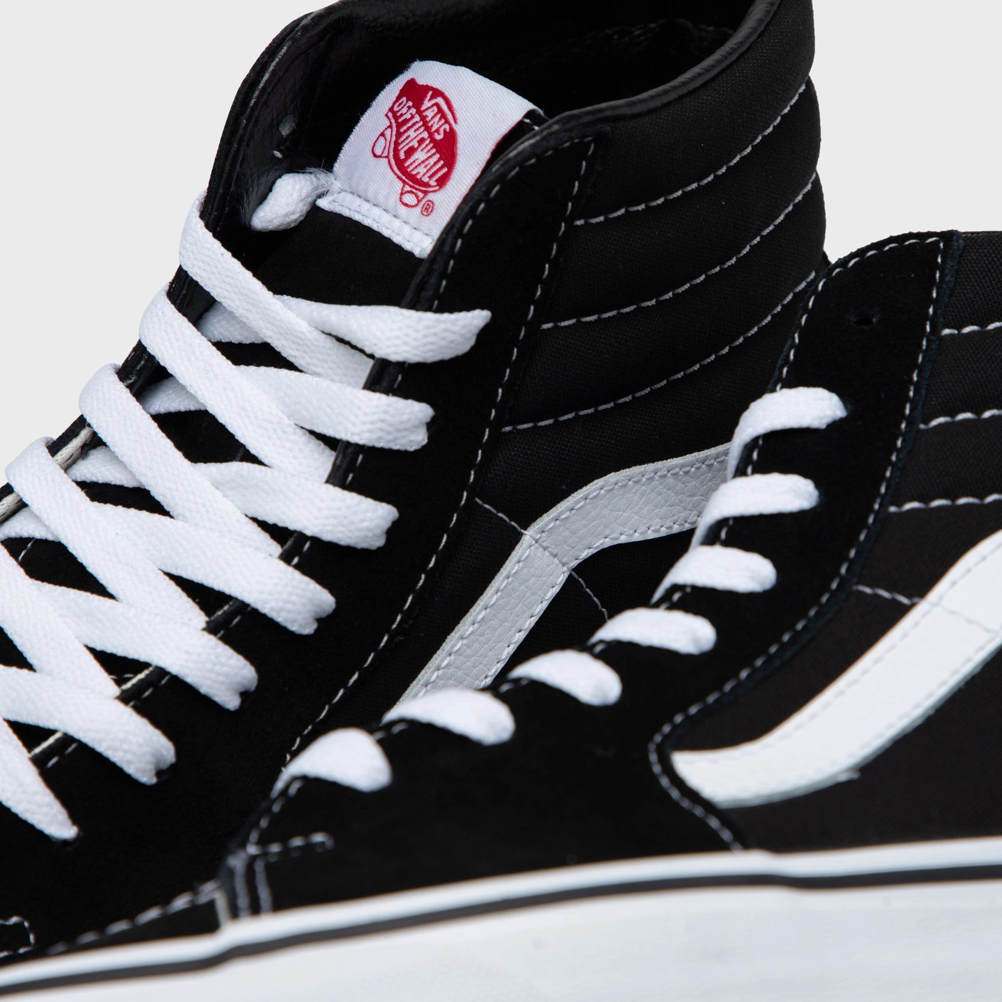 Vans SK8-Hi Black / White Foot Daily Modern Taste