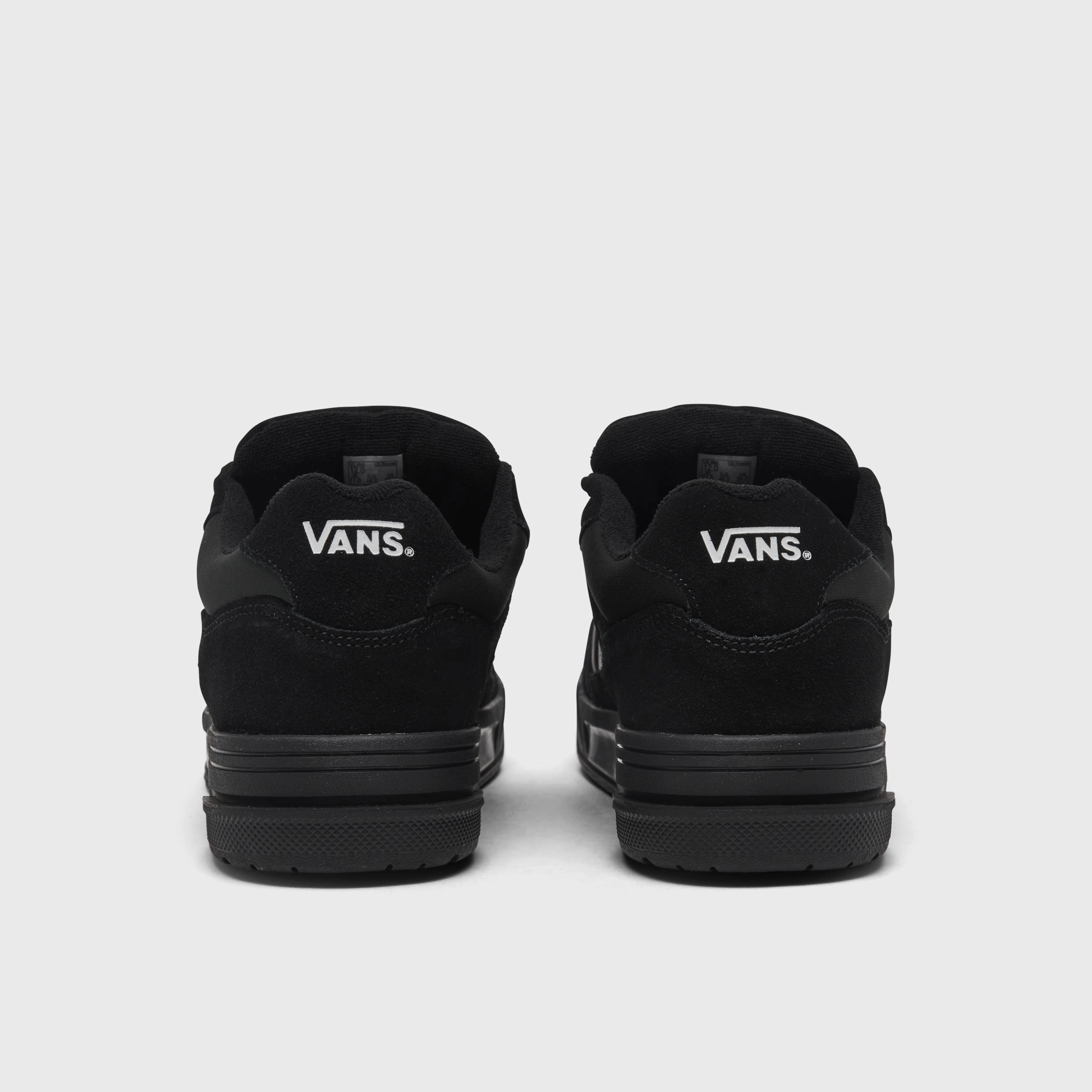 Vans Upland Black / White Urban Steps