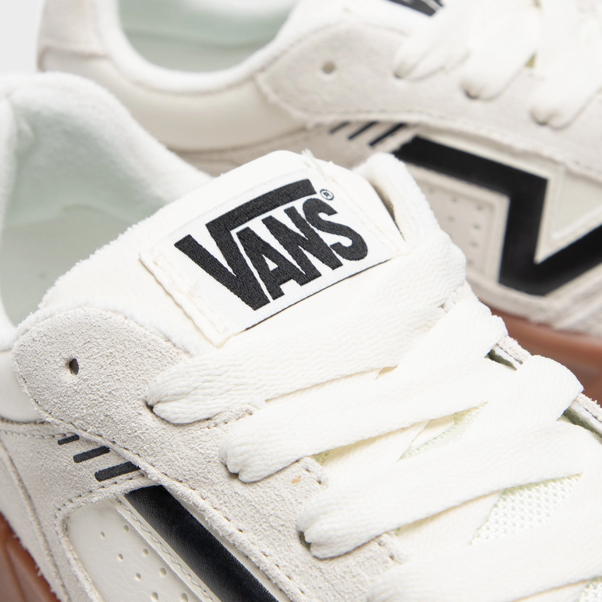 Vans Upland Suede / White All ages Flexibility