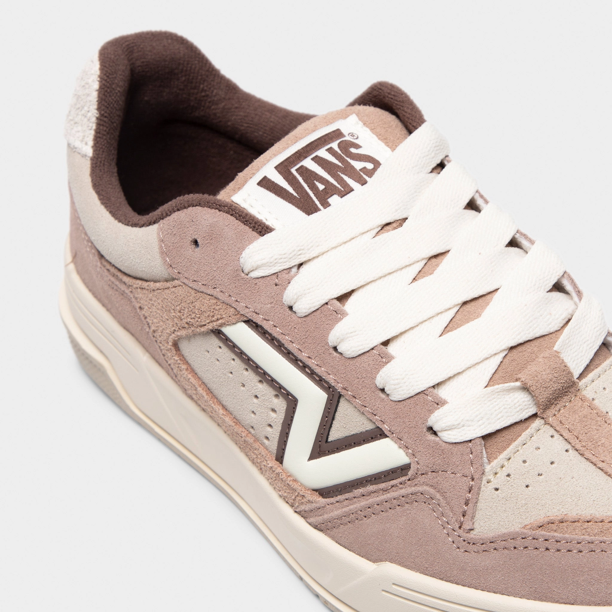Comfort Cushioning Hill Climb Vans Women's Upland Neutral / Lunar Rock