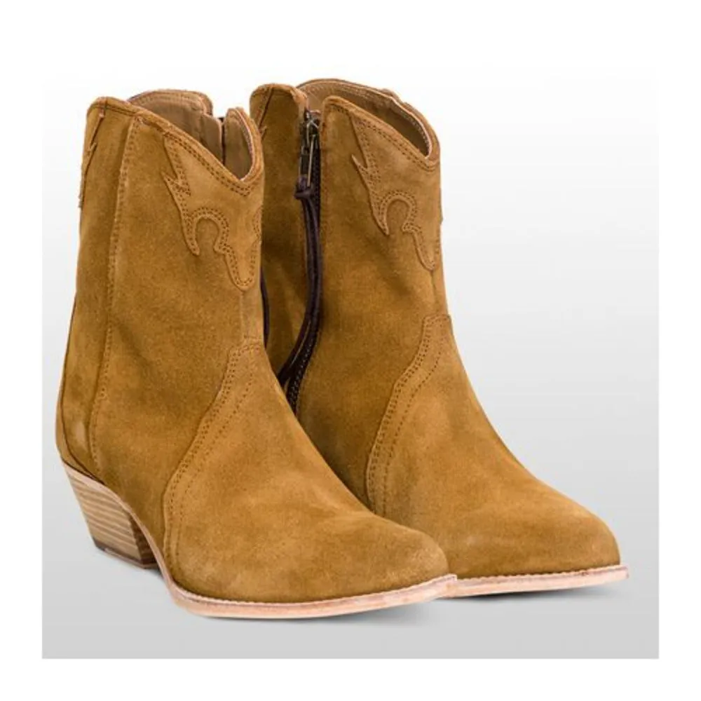 Mud Resistant Active Nomad Adventure Ready Free People Women's New Frontier Suede Western Boot, Camel
