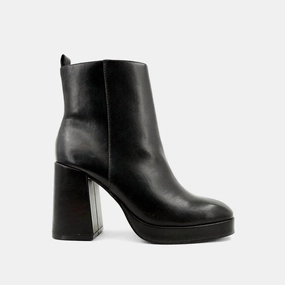 Wadi Boots In Black ZipUp
