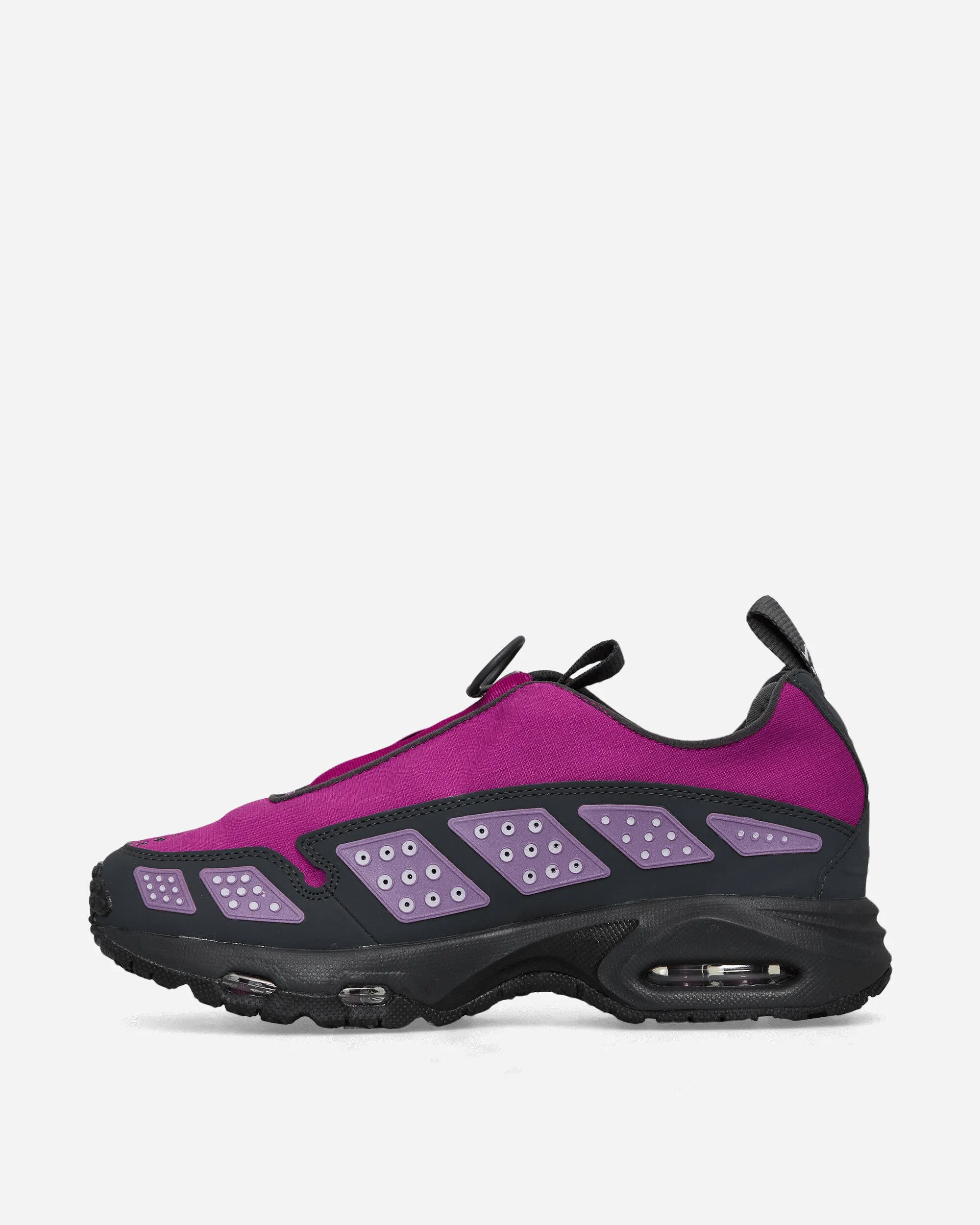 Sophisticated Comfort All Day Support Women's Air Max SNDR GORE-TEX Sneakers Bold Berry / Dark Smoke Grey