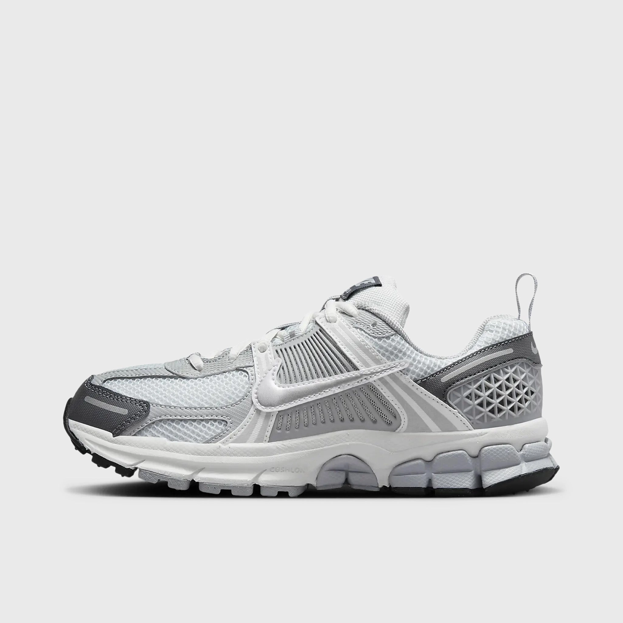 Nike Zoom Vomero 5 GS Pure Platinum / Metallic Silver Ergonomic Design Long Travel