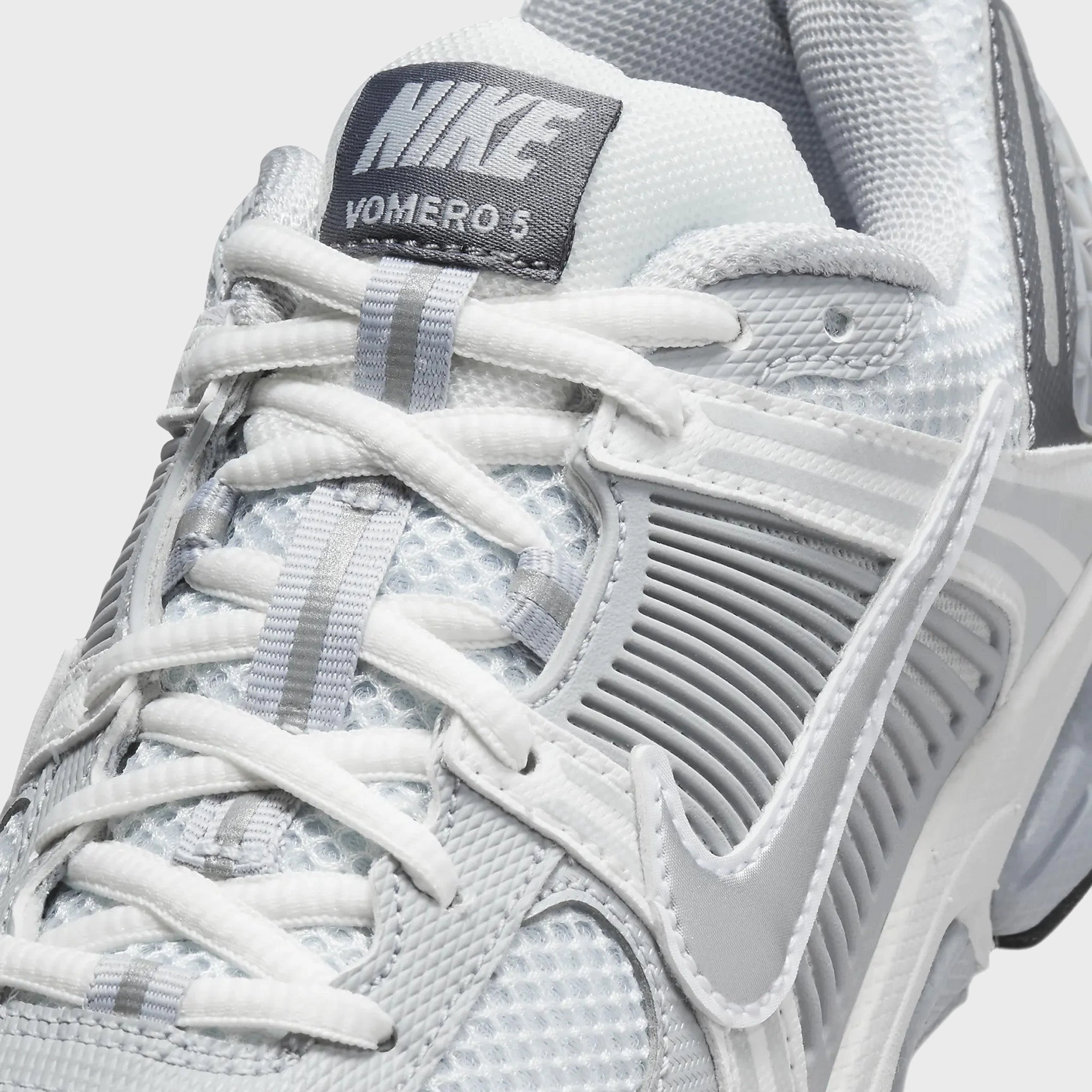 Nike Zoom Vomero 5 GS Pure Platinum / Metallic Silver Breezy Feel