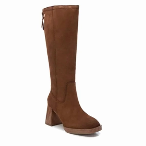 Secure Strap Women's Suede Boots In Camel