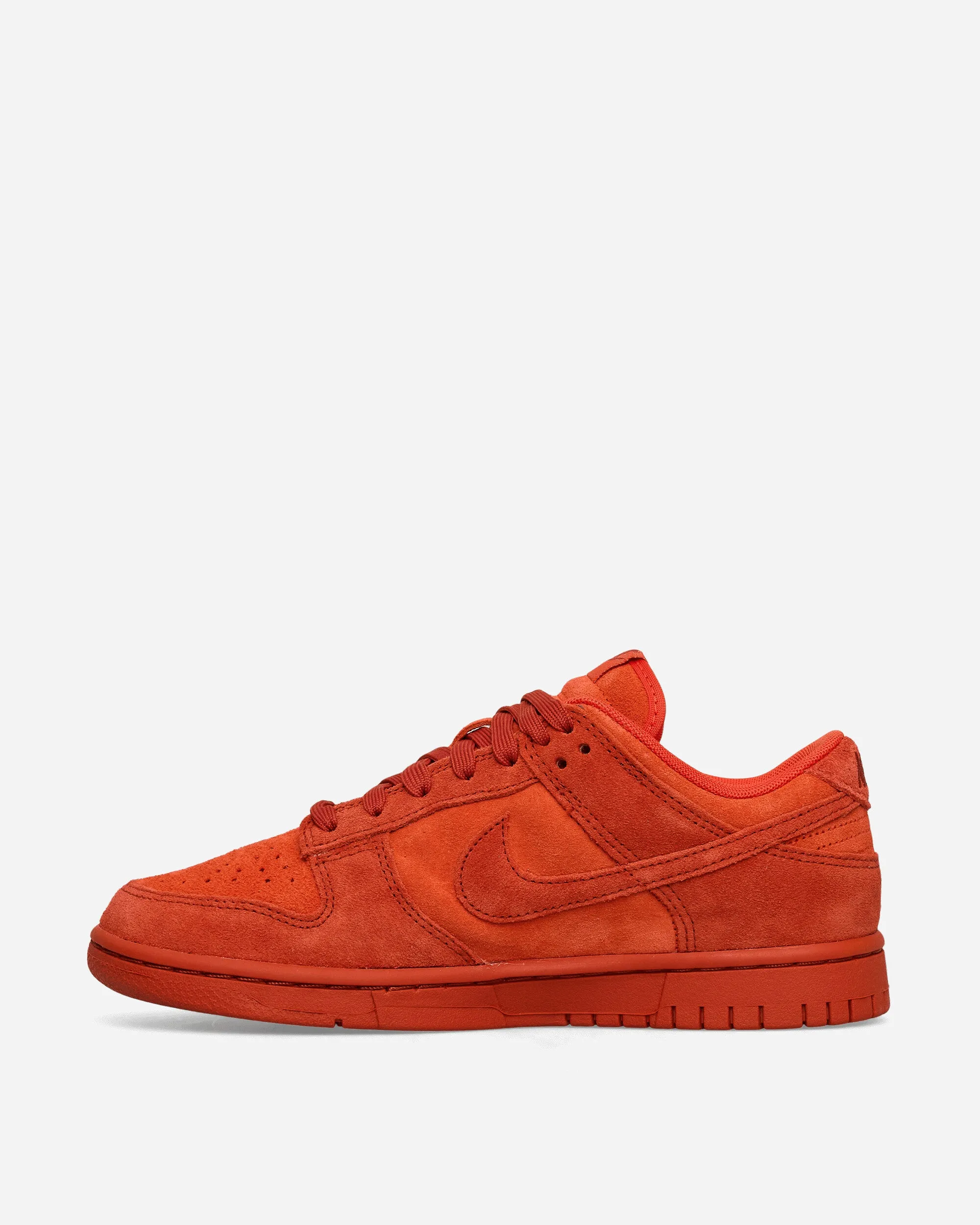 Women's Dunk Low SE Sneakers Picante Red / Dragon Red Torsional Stability System Walking Sessions