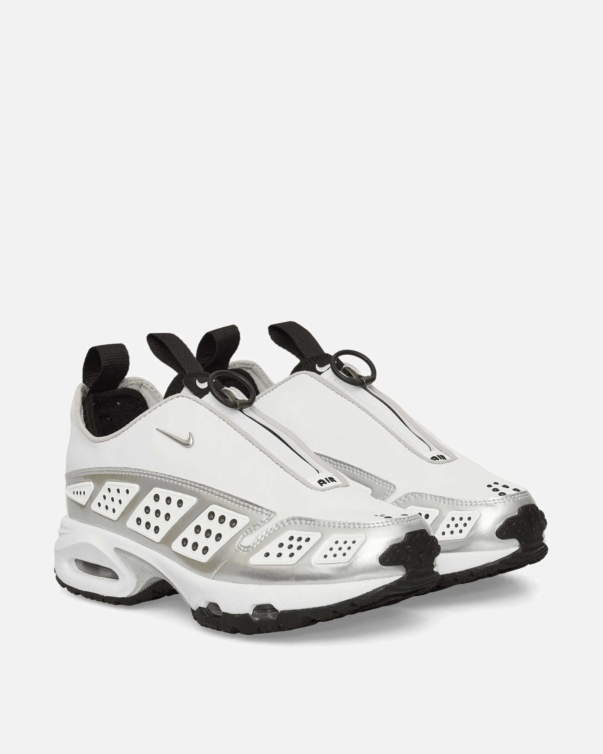 Thermal Regulating Textile Torque Reduction Engineering Women's Air Max SNDR Sneakers White / Black / Metallic Silver