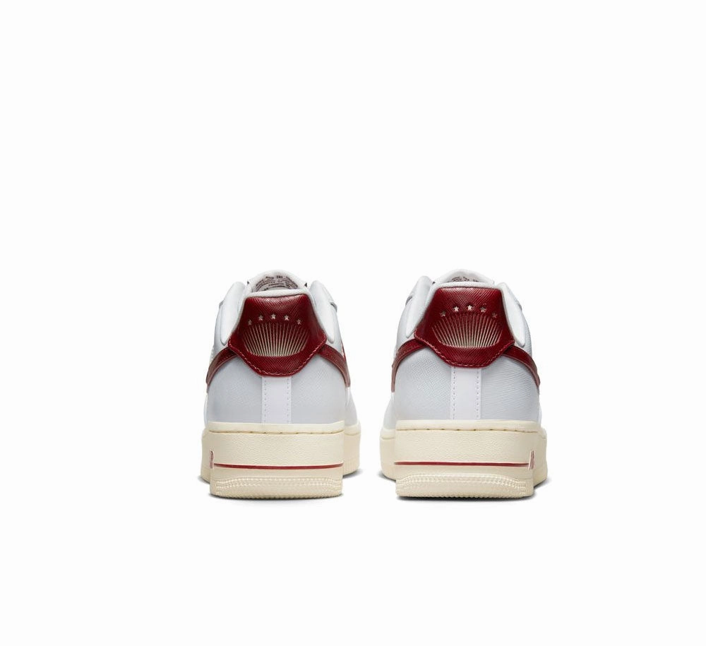 Breathable Perforations WOMEN'S AIR FORCE 1 '07 SE