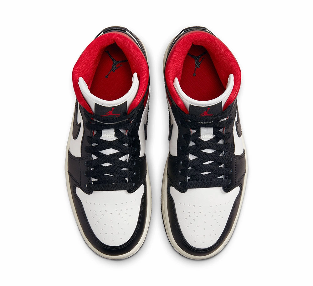 Running Friendly WOMEN'S AIR JORDAN 1 MID