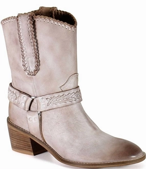 Cabin Cozy Women's Glass Heart Western Boot In Distress Off White