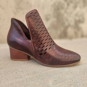 mud proof Long Last Women's Nico Boots In Coffee/tan