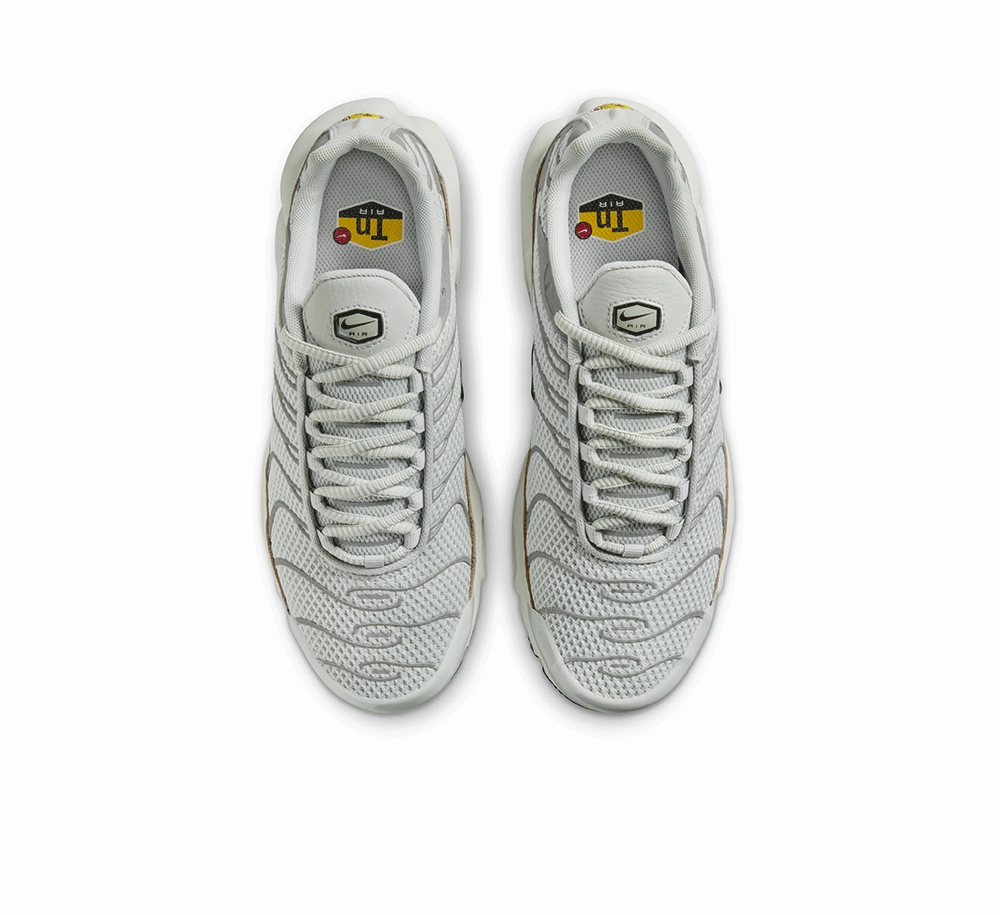 Season Ready Low Top Profile Women's Nike Air Max Plus
