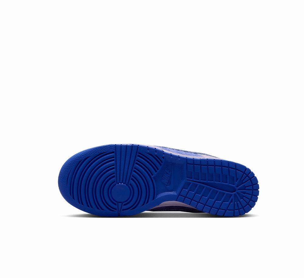Heat Sealed Reinforcement All-around ease Women's Nike Dunk Low SE