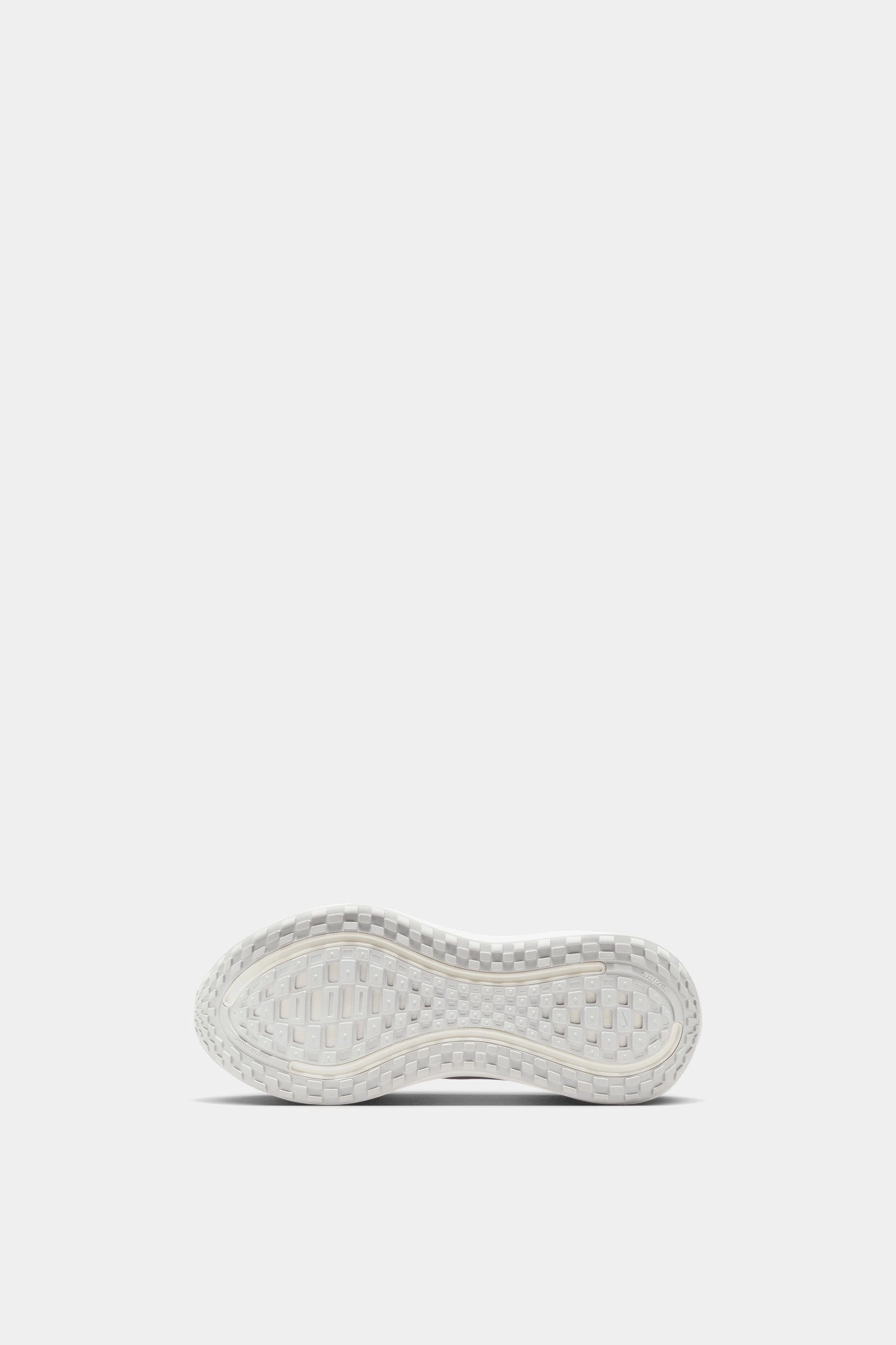 Women's Nike Vomero Plus Sleek Profile Stitchless Construction