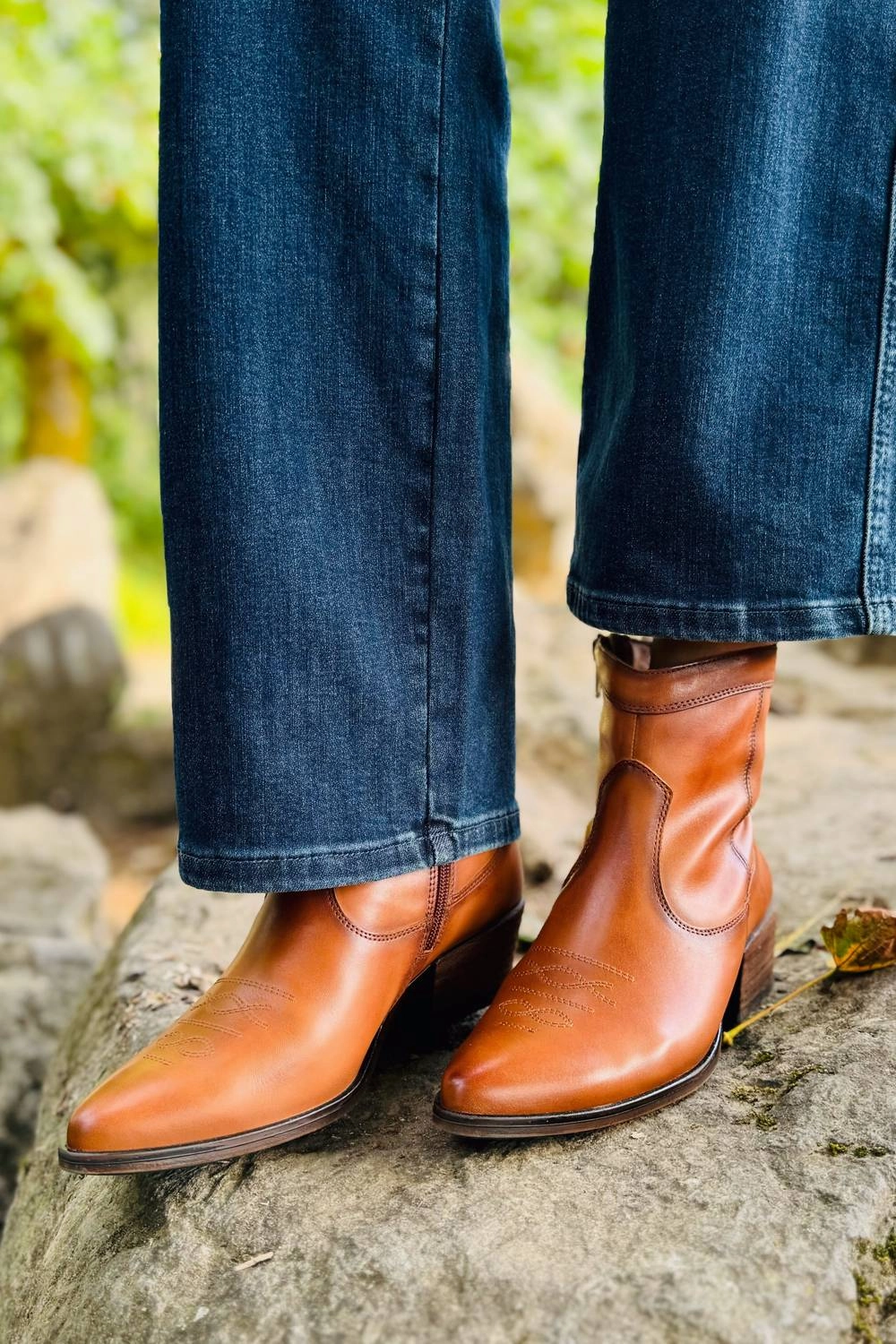 Women's Vergel Boot In Brandy compression