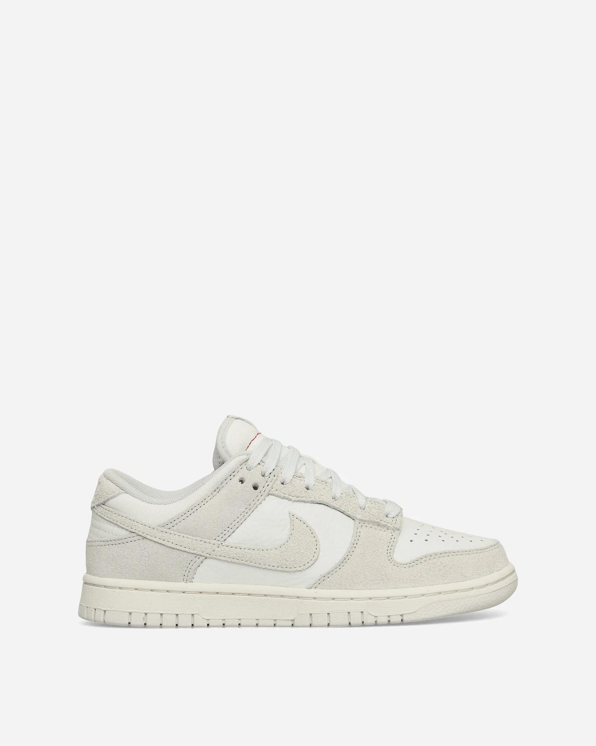 Women's Dunk Low Sneakers Summit White / Photon Dust Weight Balance