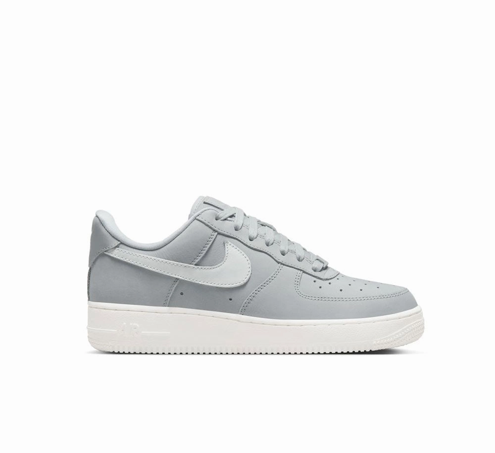WOMENS NIKE AIR FORCE 1 PRM Weekend Comfort Durable Lace System