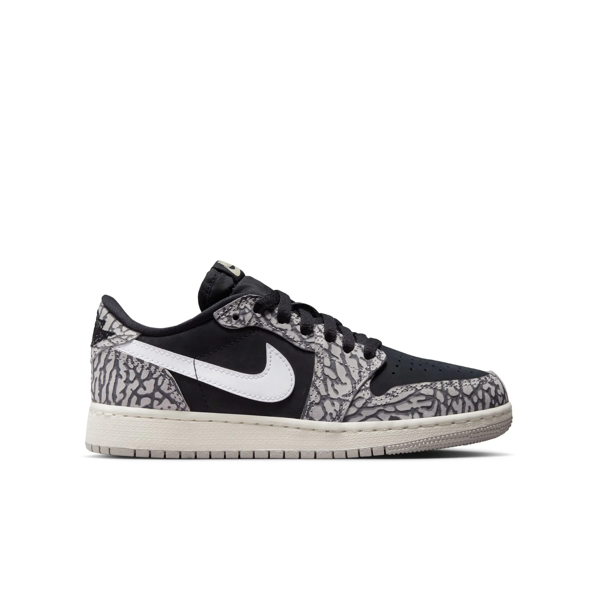 Dynamic Cushioning System Travel Essential Youth Air Jordan 1 Low OG 'Black Cement'