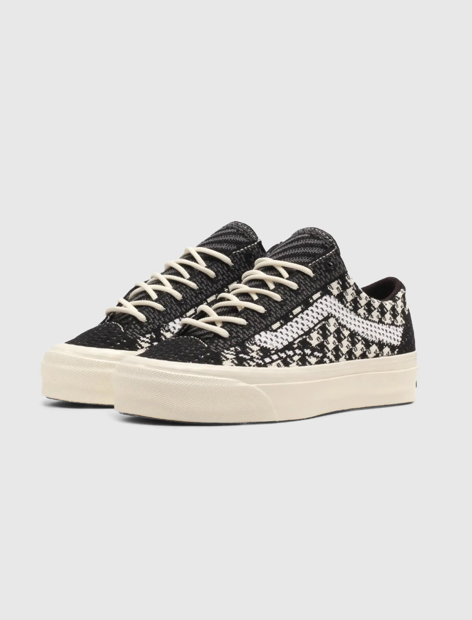 OLD SKOOL 36 EK "BLACK/PEWTER" Shine Tone Pure Black