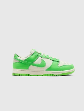 Hiking WOMEN'S DUNK LOW "GREEN STRIKE"