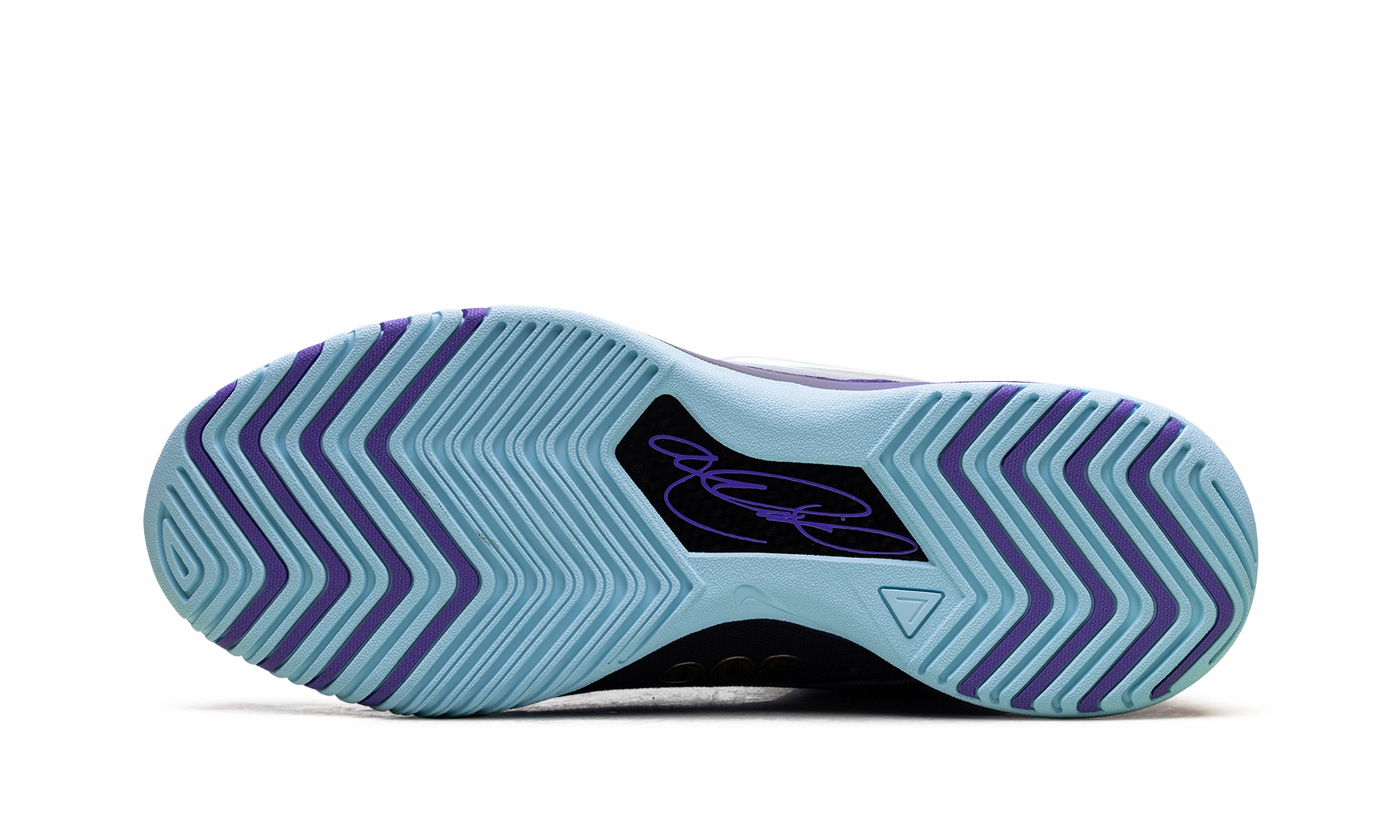 Zoom LeBron NXXT Genisus "Monopoly" Pro Traction Impact Protection Cushioning